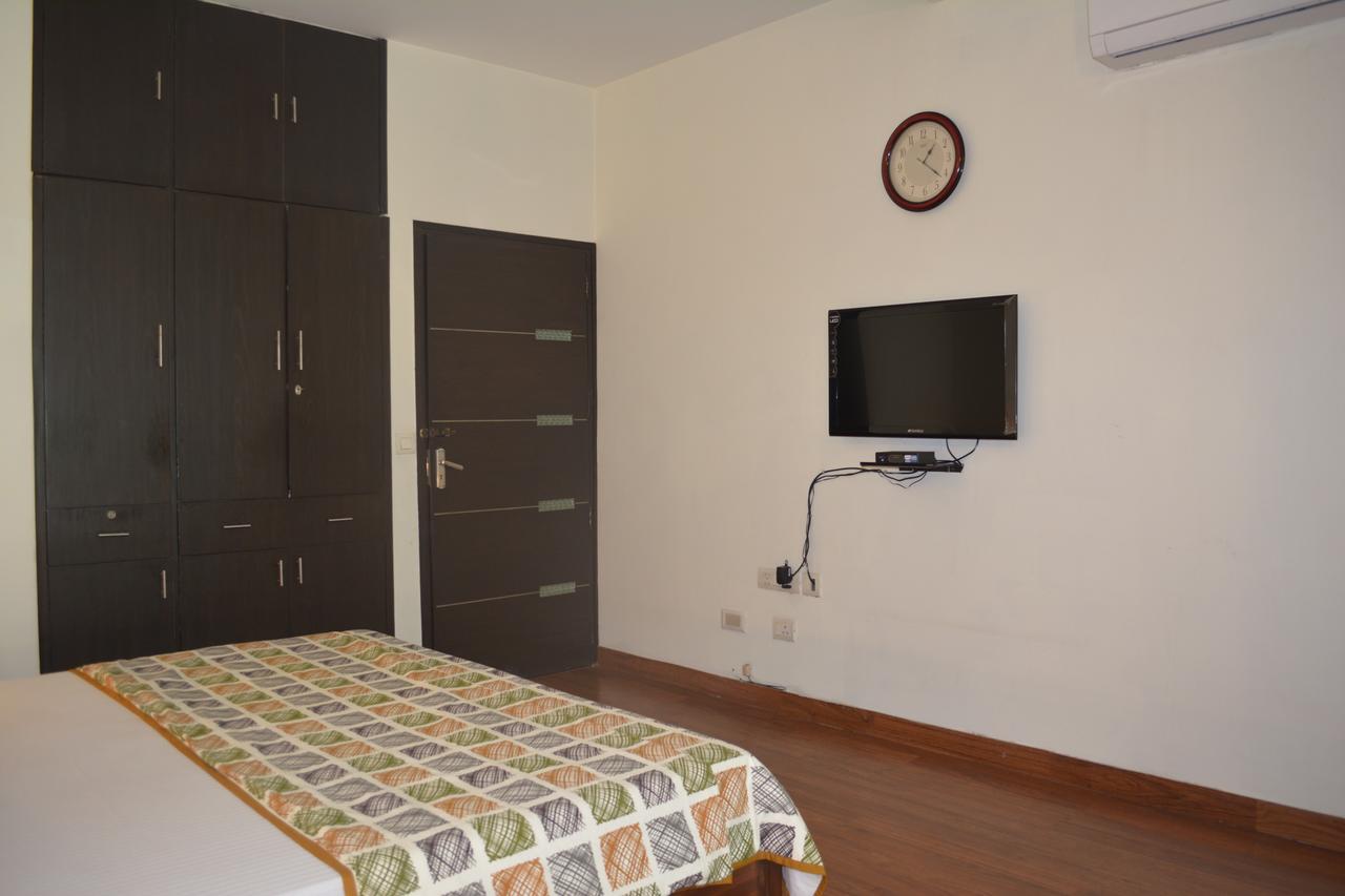 Sailors - C9, Vasant Kunj * New Delhi
